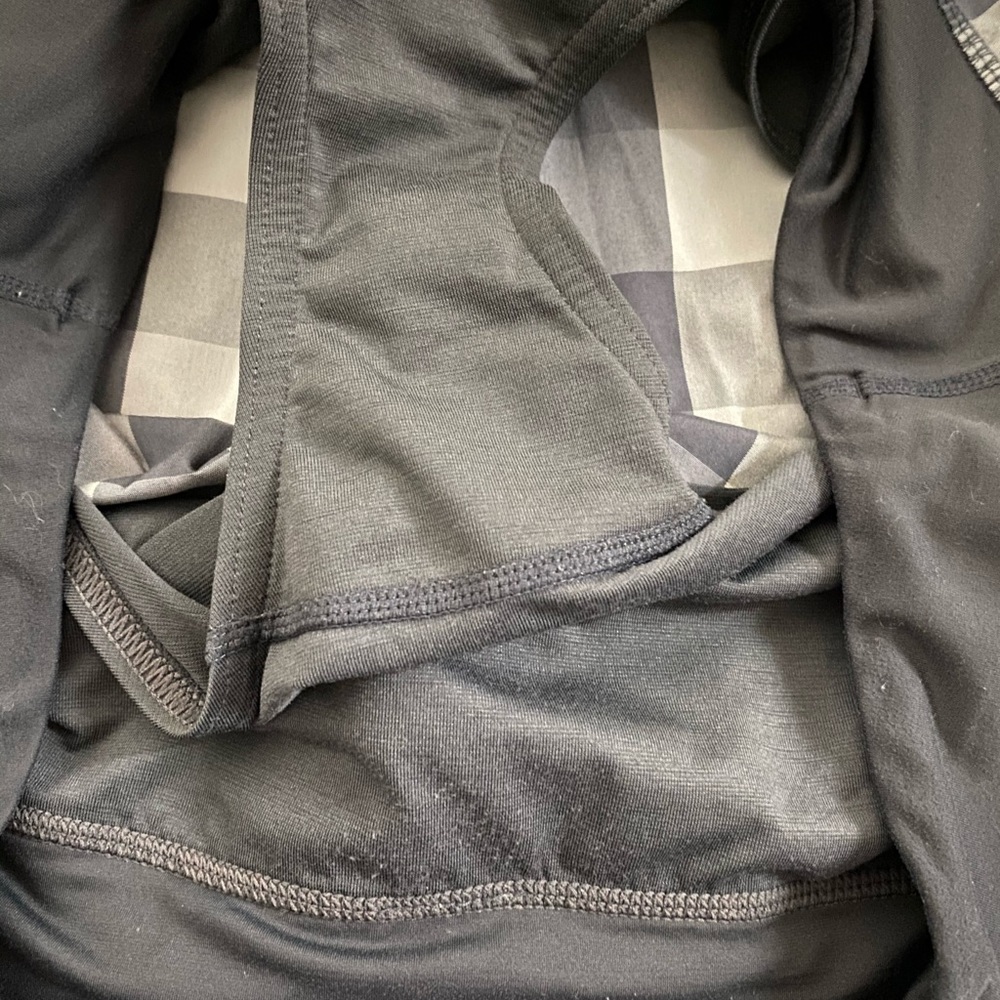 Lululemon speed up shorts - Picture 5 of 7